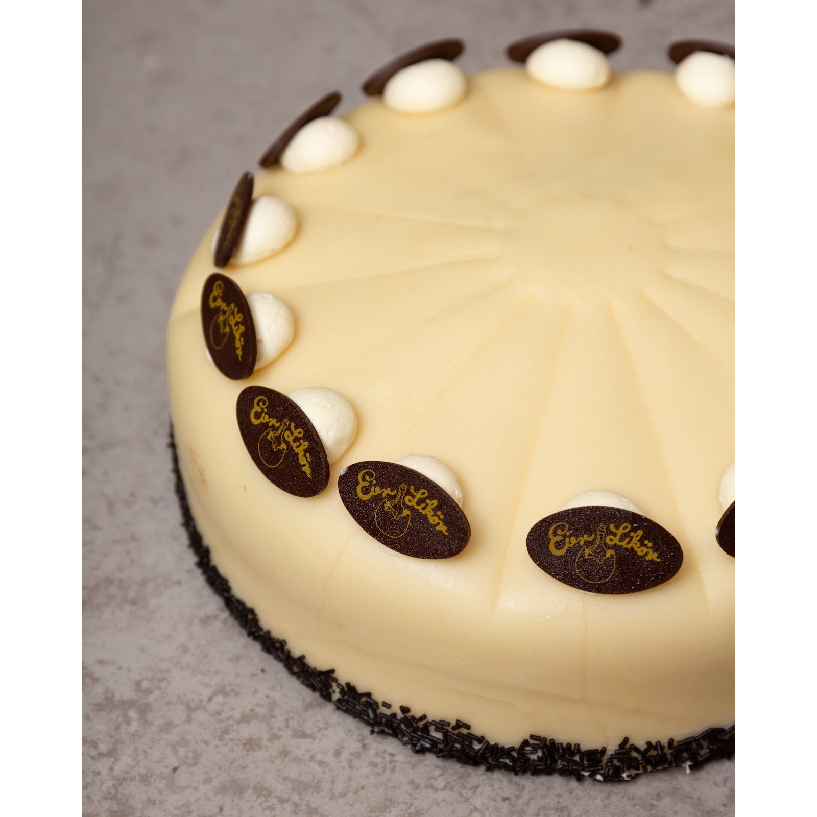 Eierlikör Cremetorte