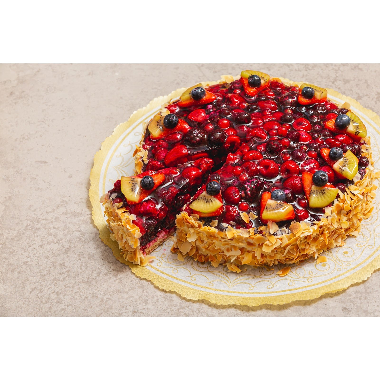 Gemischte Beerentorte